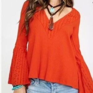 Free People Top Sz M Eyelet Lace Bell Sleeve Boho Festival Orange-Red EUC